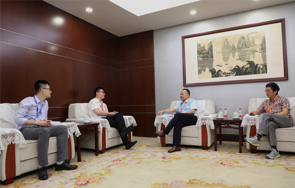 专业成绩事业 实力铸就绚烂
