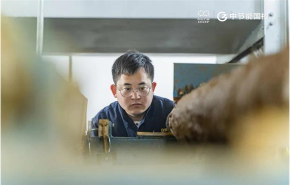 点赞！杨策荣获“安徽工匠”称呼